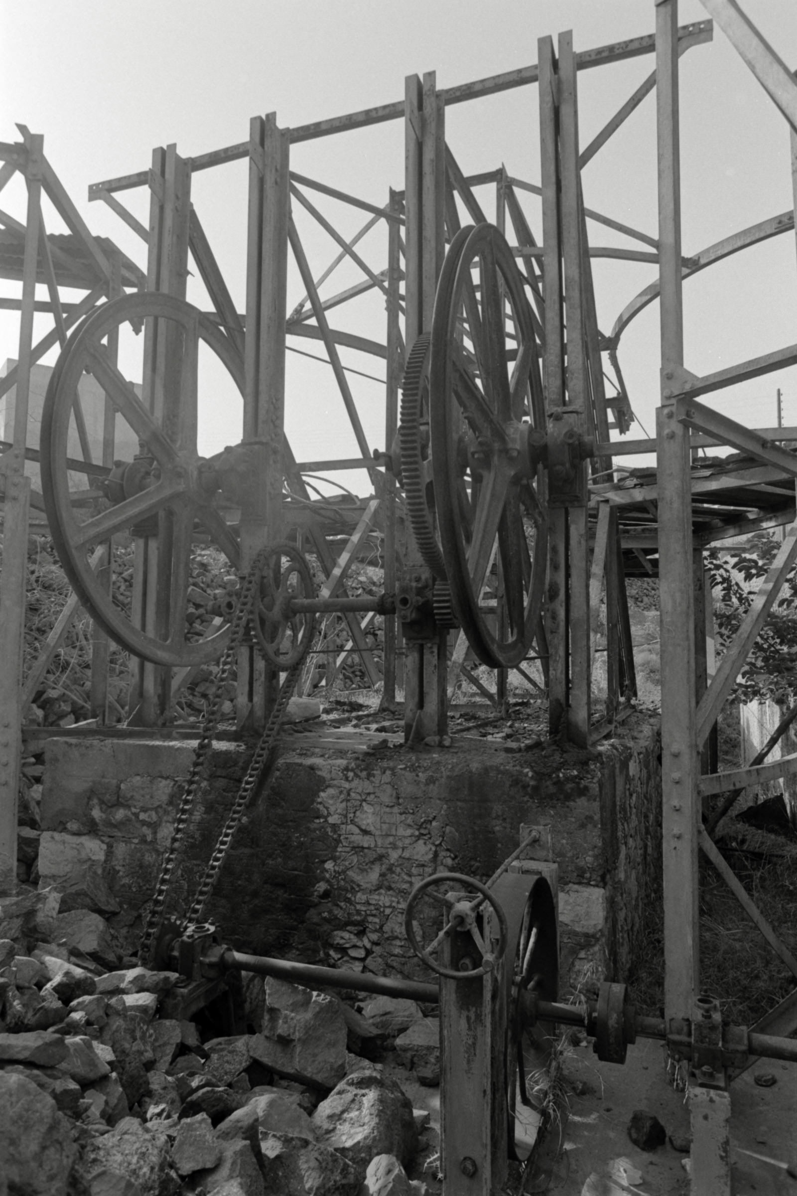 AHP F1991 09 005 sc250507 img33 NLP